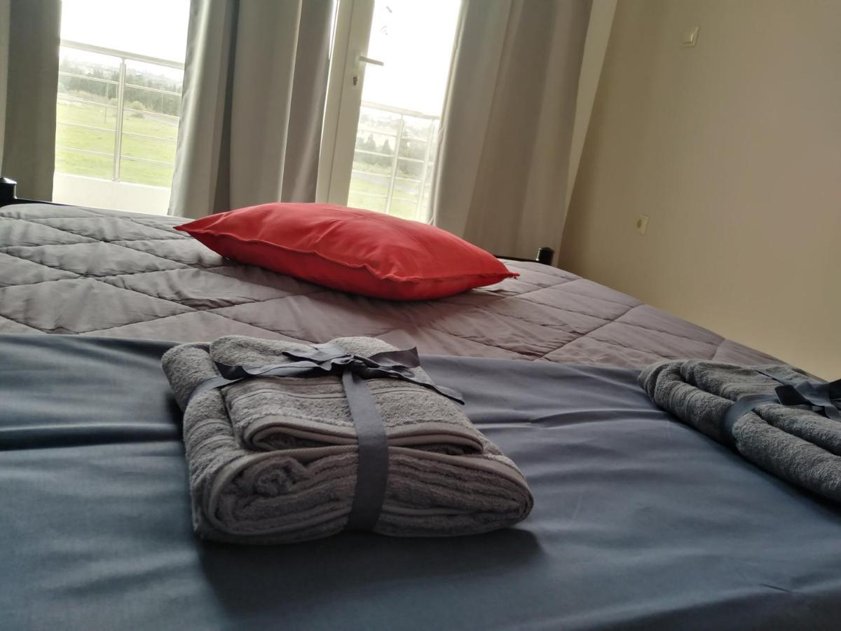 Studios Poseidonia Apartments 50 & 70 Sqm With Sea View Corinth Εξωτερικό φωτογραφία