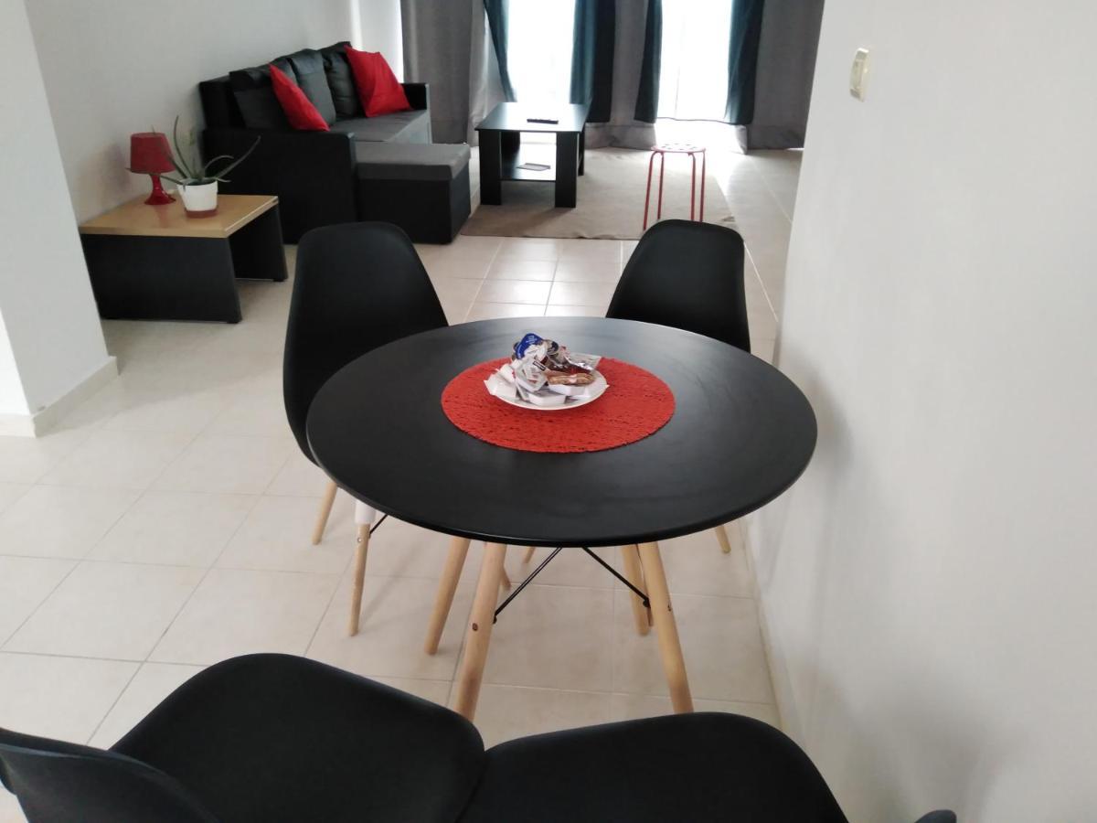 Studios Poseidonia Apartments 50 & 70 Sqm With Sea View Corinth Εξωτερικό φωτογραφία