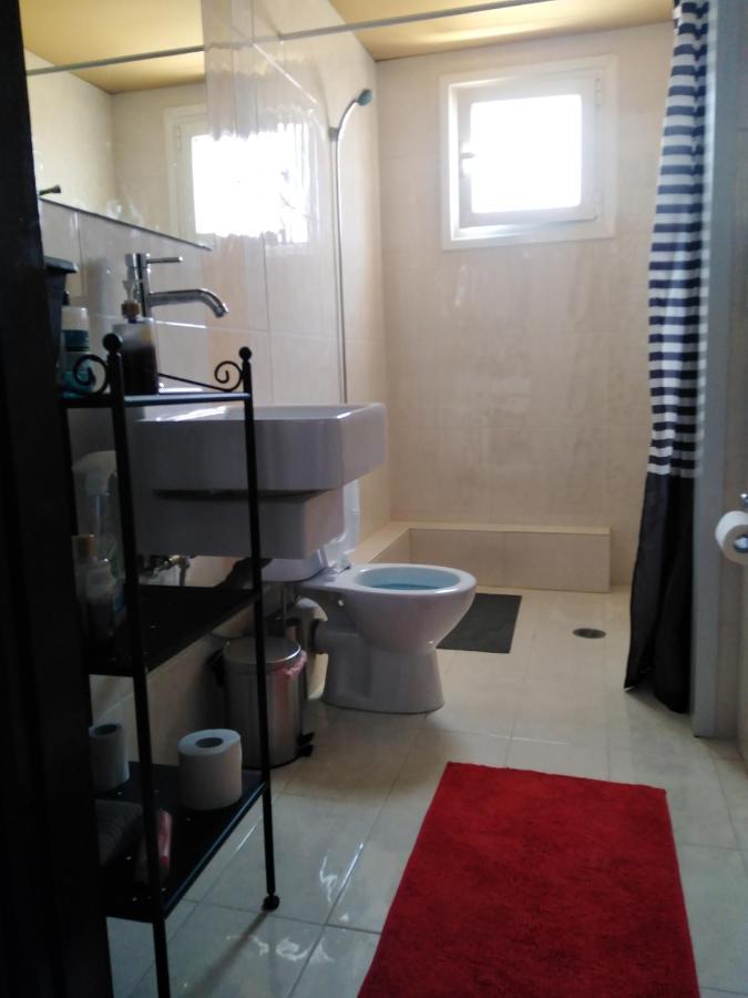 Studios Poseidonia Apartments 50 & 70 Sqm With Sea View Corinth Εξωτερικό φωτογραφία