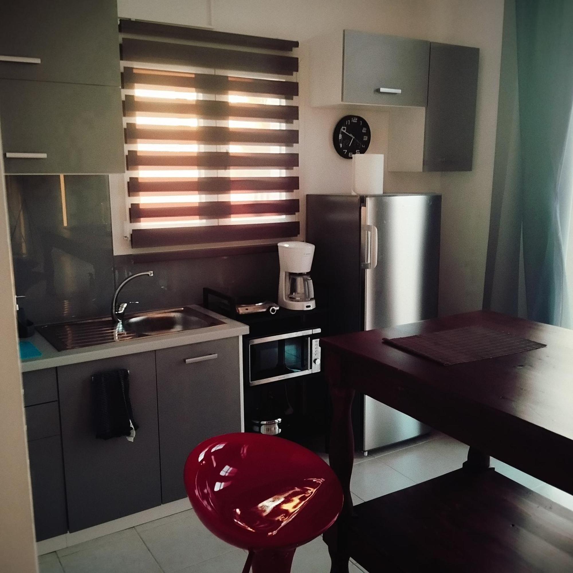 Studios Poseidonia Apartments 50 & 70 Sqm With Sea View Corinth Εξωτερικό φωτογραφία