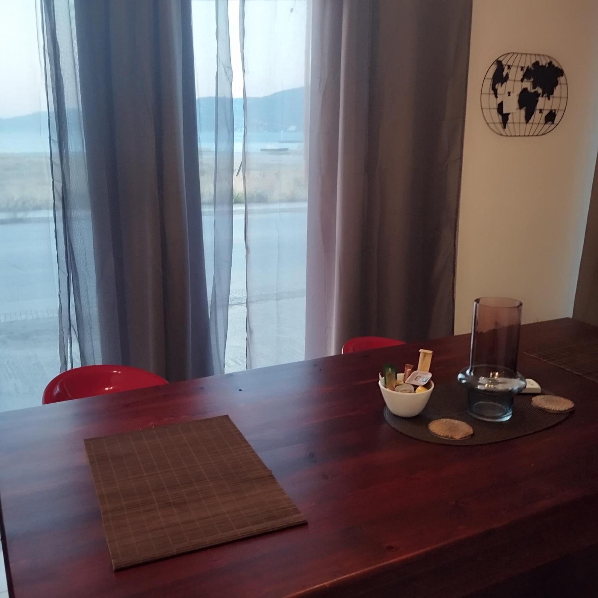 Studios Poseidonia Apartments 50 & 70 Sqm With Sea View Corinth Εξωτερικό φωτογραφία