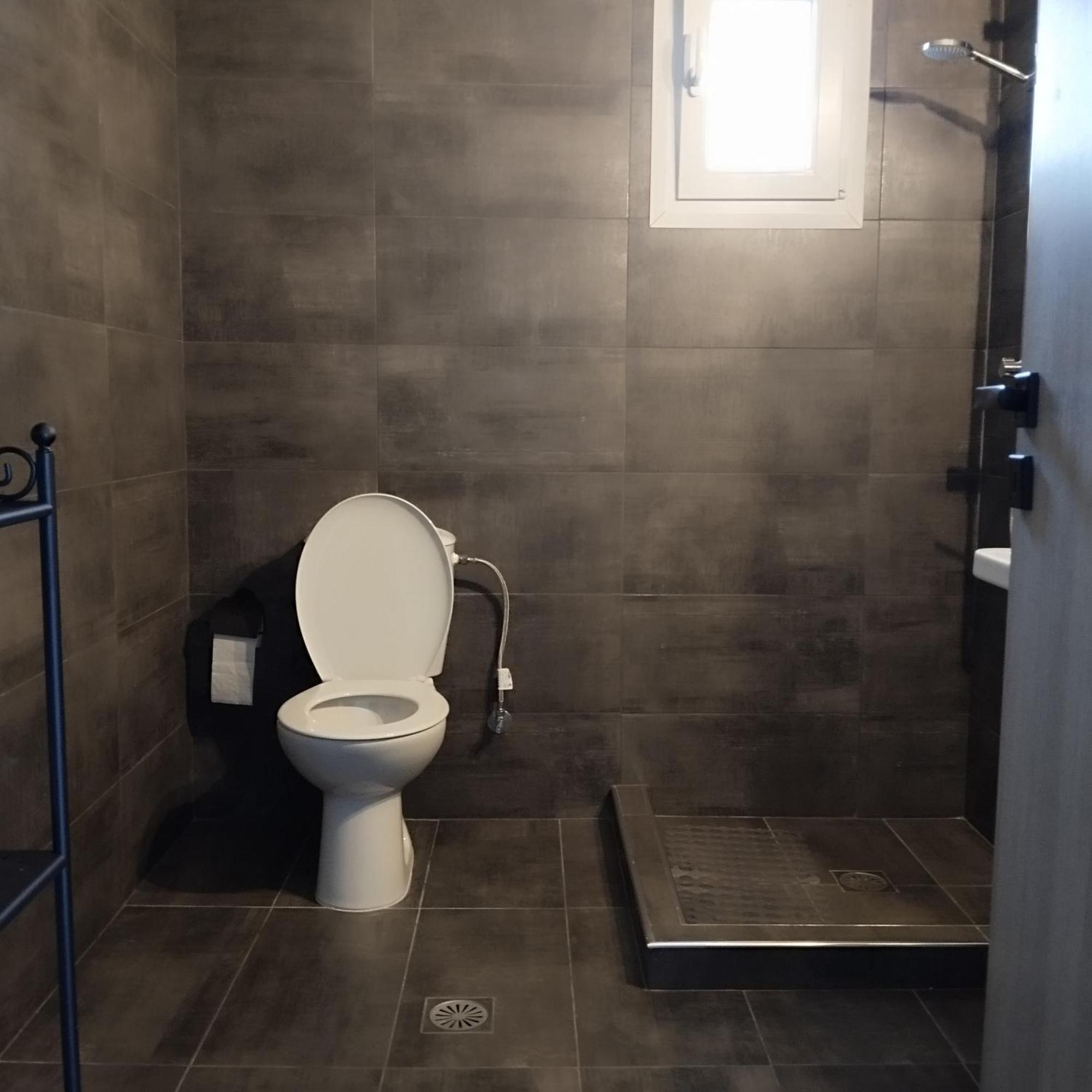 Studios Poseidonia Apartments 50 & 70 Sqm With Sea View Corinth Δωμάτιο φωτογραφία