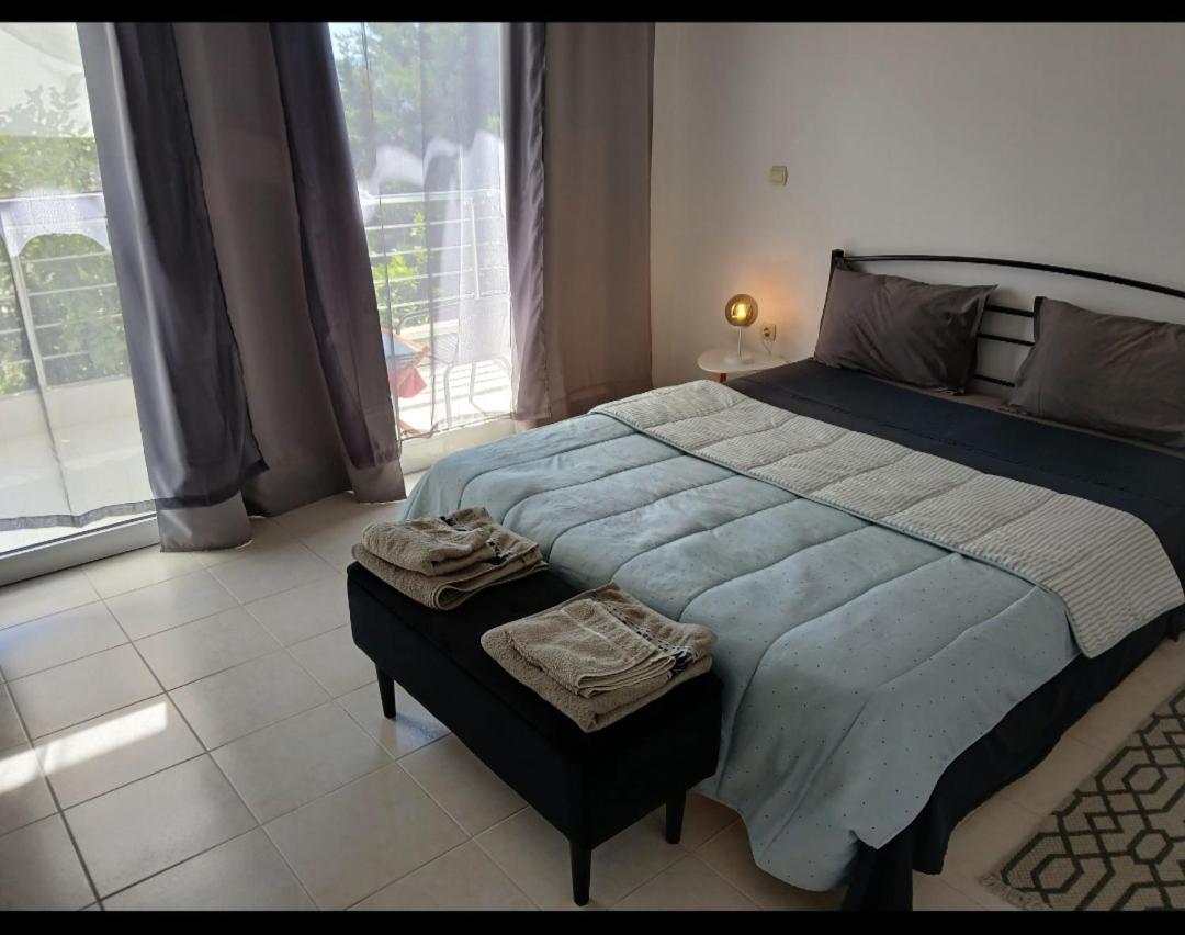 Studios Poseidonia Apartments 50 & 70 Sqm With Sea View Corinth Δωμάτιο φωτογραφία